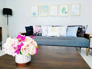 Villa, 3 Bedrooms, Accessible, Smoking | Living room