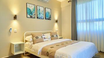 3 chambres, fer et planche à repasser, Wi-Fi, draps fournis