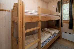 Cabin, 4 Bedrooms, Patio, Mountain View