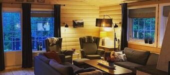 Mountain Lodge With Sauna, by Damtjernet