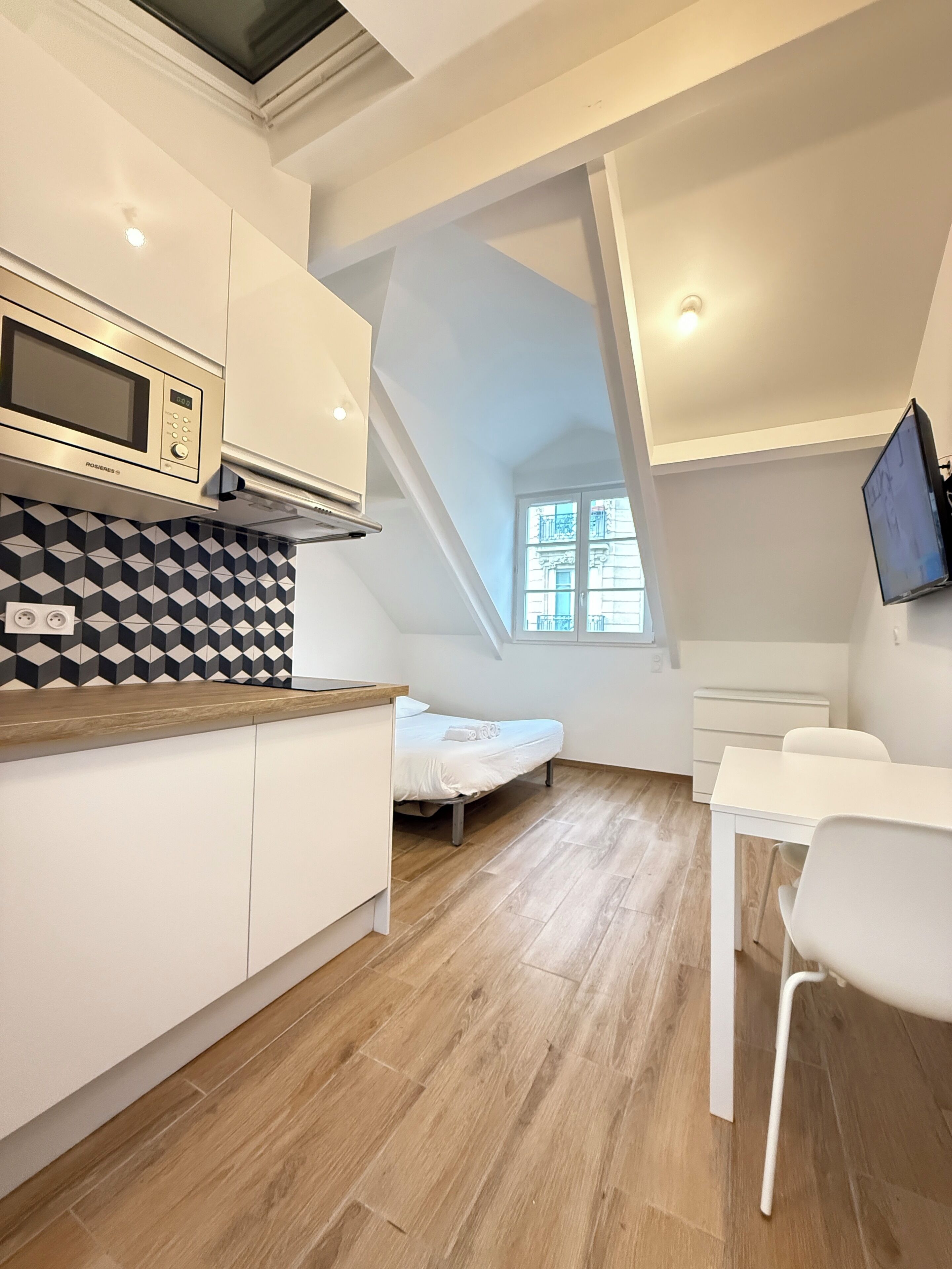 Studiosvit Superior | Strykjärn/strykbräda och gratis wi-fi