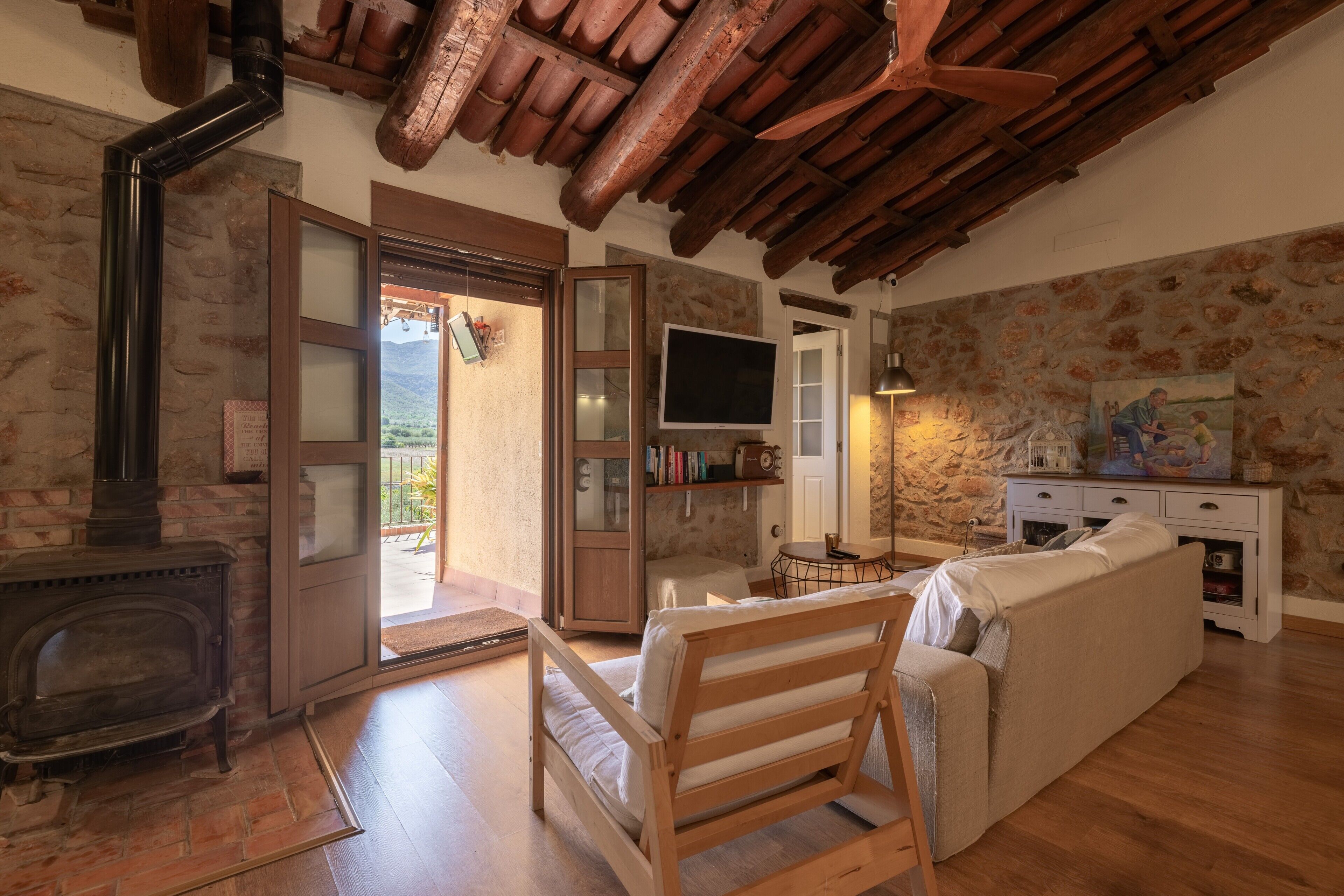 تلفزيون، مدفأة