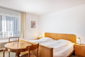 2 bedrooms, iron/ironing board, WiFi, bed sheets - Apartment 'Kropp' with Mountain View, Balcony and Wi-Fi (Steinen)