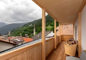 Property grounds - Apartment 'Bergfreiheit 3' with Mountain View, Shared Terrace and Wi-Fi (Malles Venosta)
