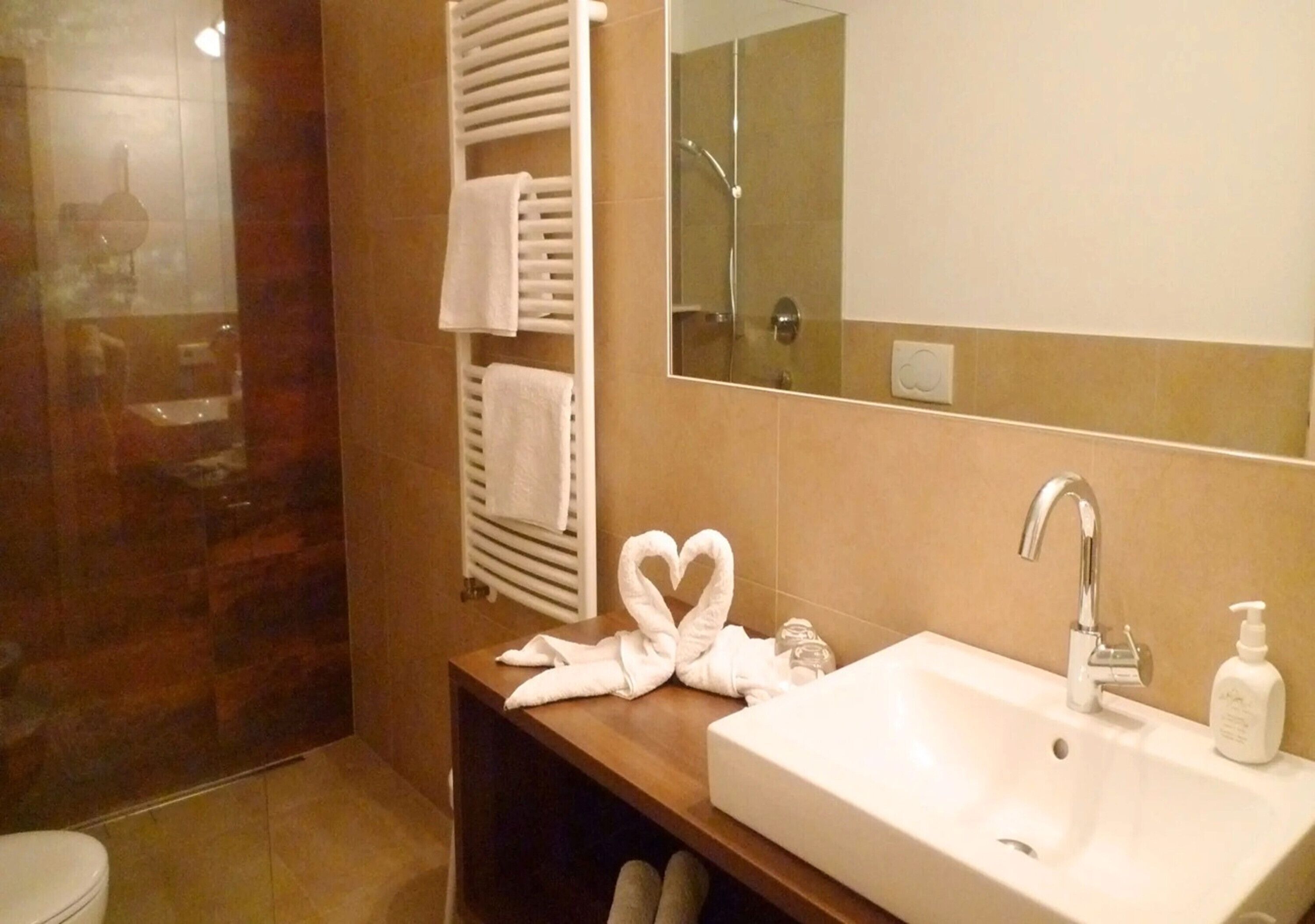 Doccia, asciugacapelli, asciugamani