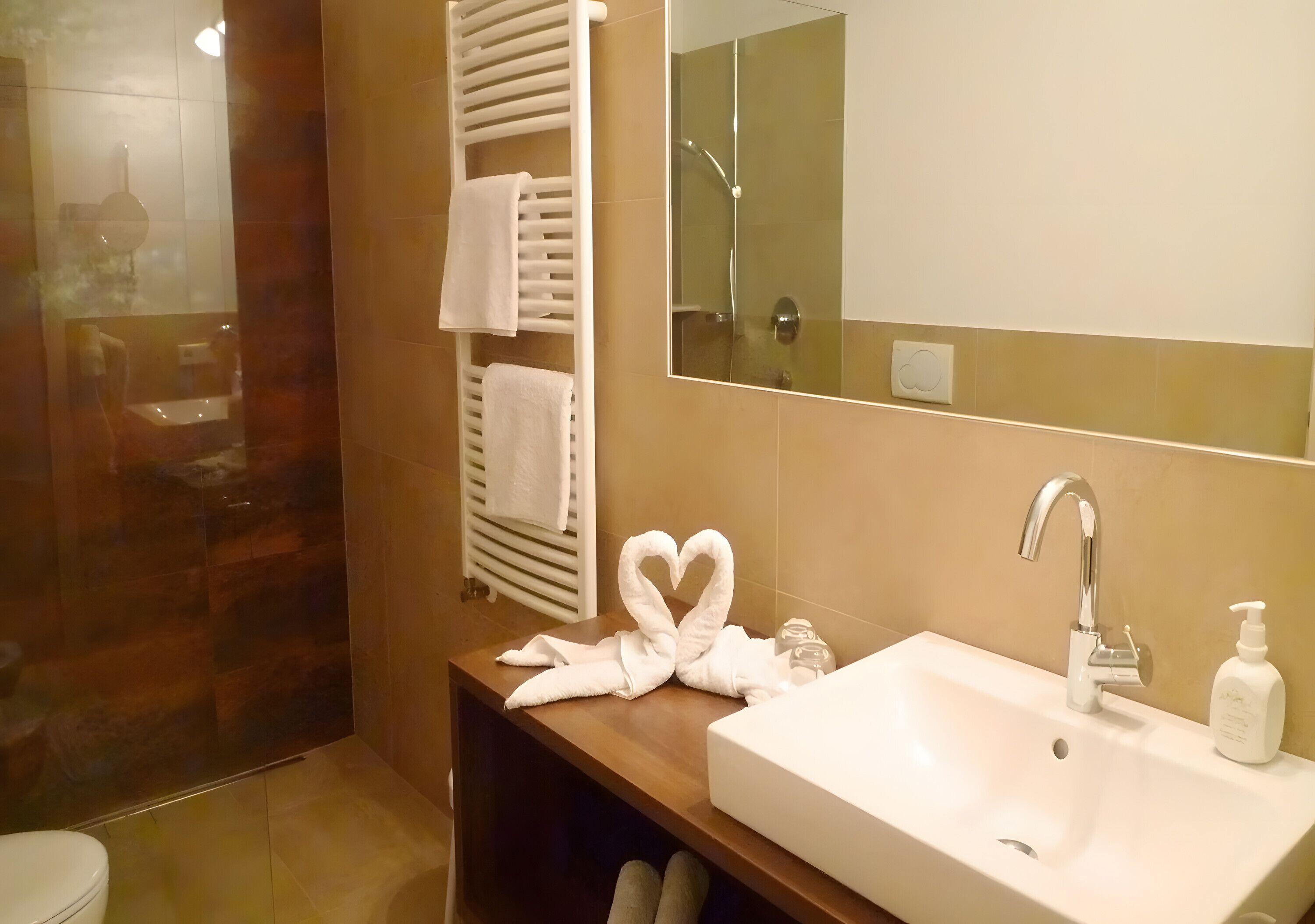 Doccia, asciugacapelli, asciugamani