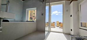 Spa - The Pirate's Penthouse- Bluchalet  (Riomaggiore)