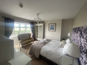 Double Room, Non Smoking, Private Bathroom | Free WiFi