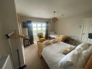 Double Room, Non Smoking, Private Bathroom | Free WiFi