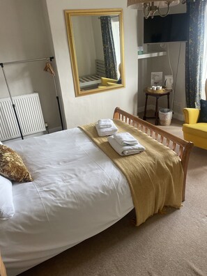 Suite, en-suite badkamer (Ground Floor Access) | Gratis wifi