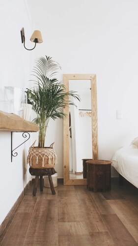 Land Suite - Vila Vale Guest House Surf & Yoga - Charneca de Caparica