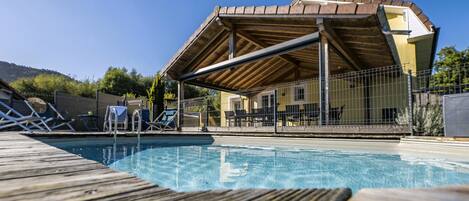 Outdoor pool, a heated pool