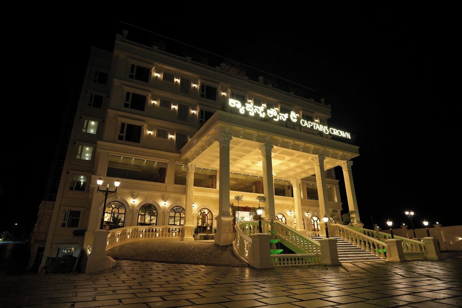 Fasade – kveld/natt