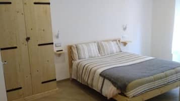 Internet, bed sheets