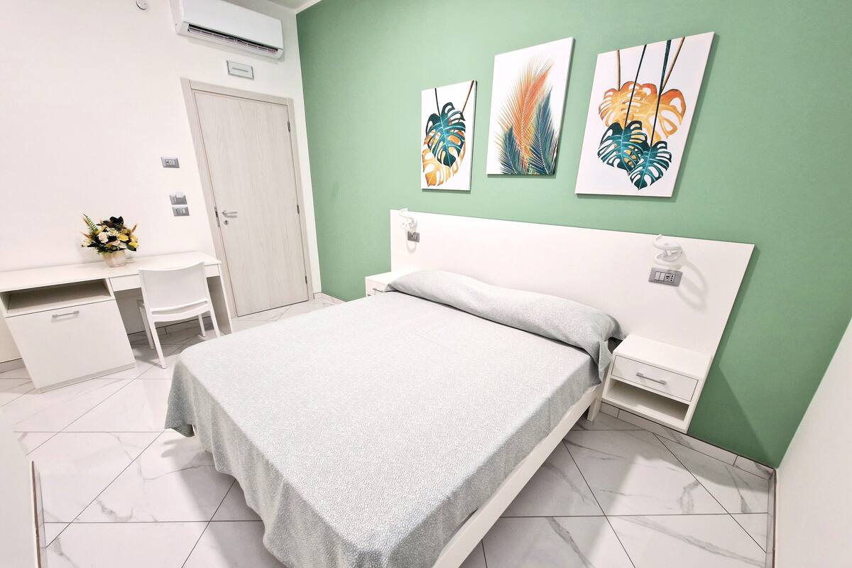 Comfort Double Room | Minibar, in-room safe, soundproofing, free WiFi