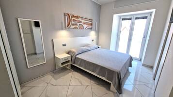 Comfort-Doppelzimmer, Balkon, Stadtblick