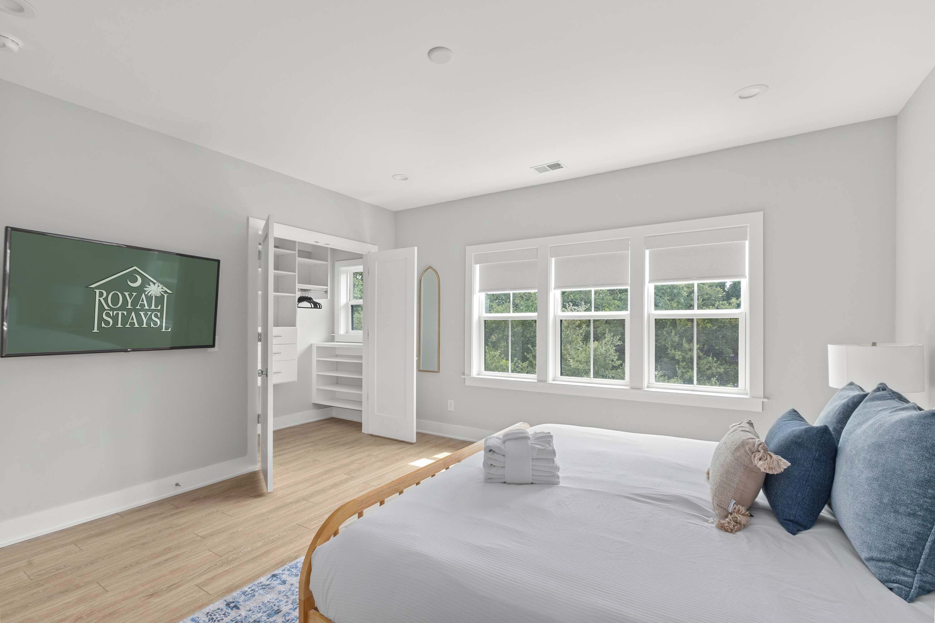 3 habitaciones, escritorio, cuna de viaje y wifi 