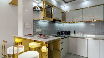 Microwave, oven, stovetop