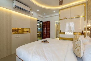 1 bedroom, iron/ironing board, Internet, bed sheets - 2 mins to Candolim Beach! Modern 1BHK w/ Pool & Balcony (Arpora)