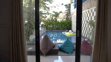 Deluxe Double Room, 1 King Bed | Bed sheets