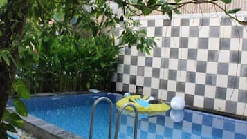 Utomhuspool