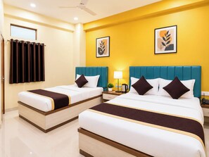 Deluxe Triple Room, Air conditioning | Hypo-allergenic bedding, in-room safe, desk, soundproofing - Hotel Medhya Grand Varanasi (Varanasi)