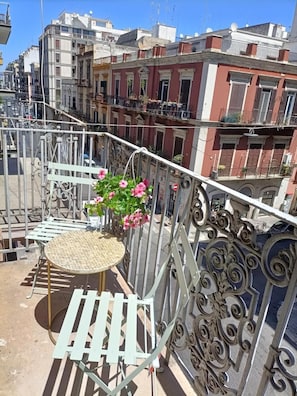 Appartamento, 2 camere da letto, balcone, vista città | Balcone