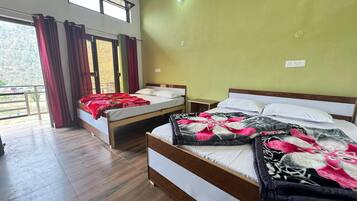 Rollaway beds, free WiFi, bed sheets