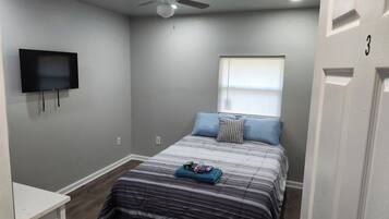 1 bedroom, iron/ironing board, WiFi, bed sheets