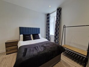 1 bedroom, iron/ironing board, Internet, bed sheets