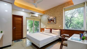 Standard Double or Twin Room | Desk, free WiFi