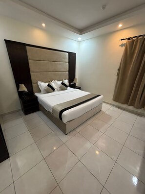 Free WiFi, bed sheets - Osus G (Yanbu)