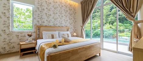 5 bedrooms, iron/ironing board, WiFi, bed sheets