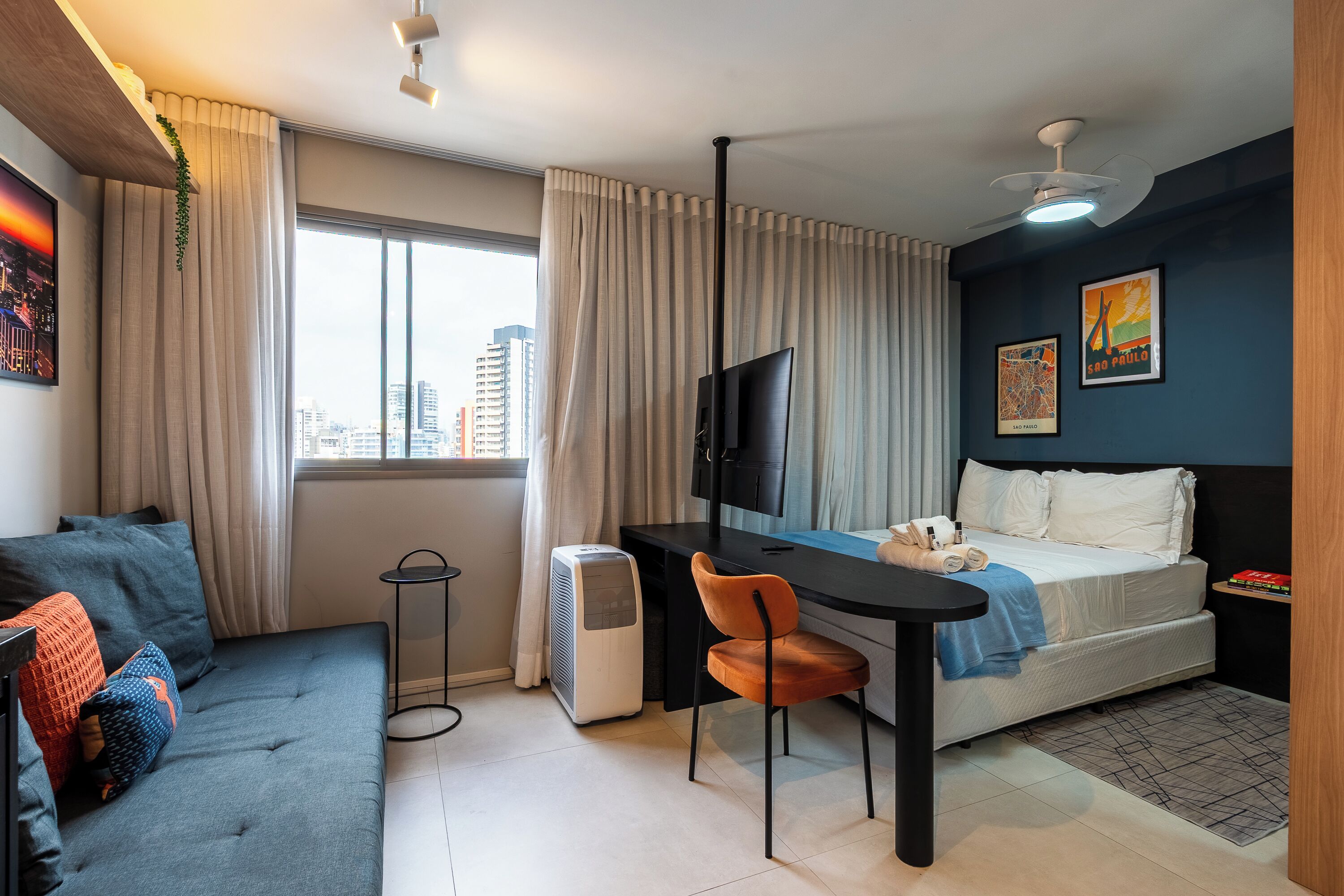 Espaço de trabalho para notebook, Wi-Fi de cortesia