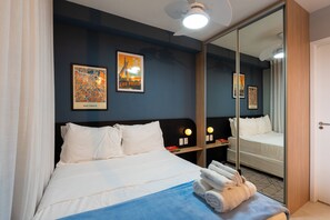 Laptop workspace, free WiFi