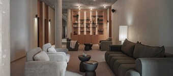 Lajos Hotel