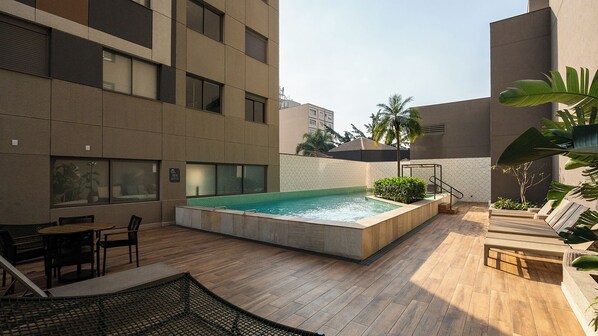 Outdoor pool - Viva Benx Faria Lima (São Paulo)