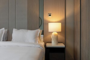 Luxury Apartment, 2 Bedrooms, Balcony, Marina View