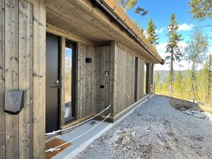 Mökki, 3 makuuhuonetta, parveke, vuoristonäköala | Ulkopuoli