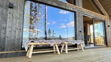 Cabin, 3 Bedrooms, Balcony, Mountain View | Exterior