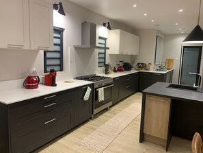 微波爐、焗爐、爐具、洗碗機