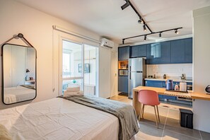 Laptop workspace, free WiFi