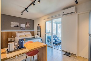 Laptop workspace, free WiFi - Nico Vila Mariana (São Paulo)