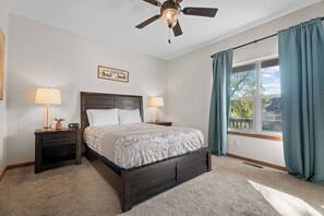 6 soverom, strykejern/-brett, wi-fi og sengetøy