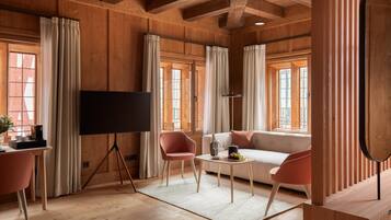 Suite | Safe på rommet, blendingsgardiner, lydisolert og strykejern/-brett