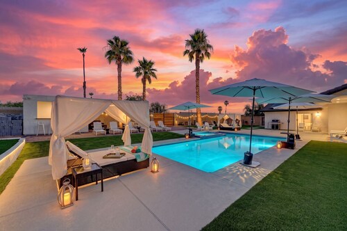 The Palms Summer Play-Cation Resort w/ Pool, Pickleball & Golf
