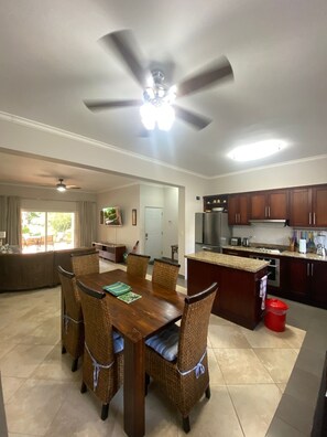 Dining - Ocean One Charming 2-BR Ground Floor apartment in enchanting Cabarete with AC (Cabarete)