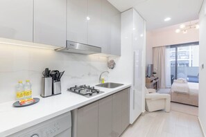 Fridge, microwave, stovetop, toaster