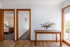 3 chambres, bureau, fer et planche à repasser, Wi-Fi gratuit