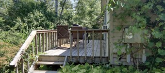 Woodview Retreat 2-bedroom apartment Unit #1 Cooperstown with Pool